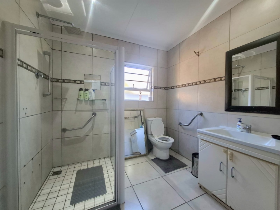 3 Bedroom Property for Sale in Nahoon Valley Park Eastern Cape